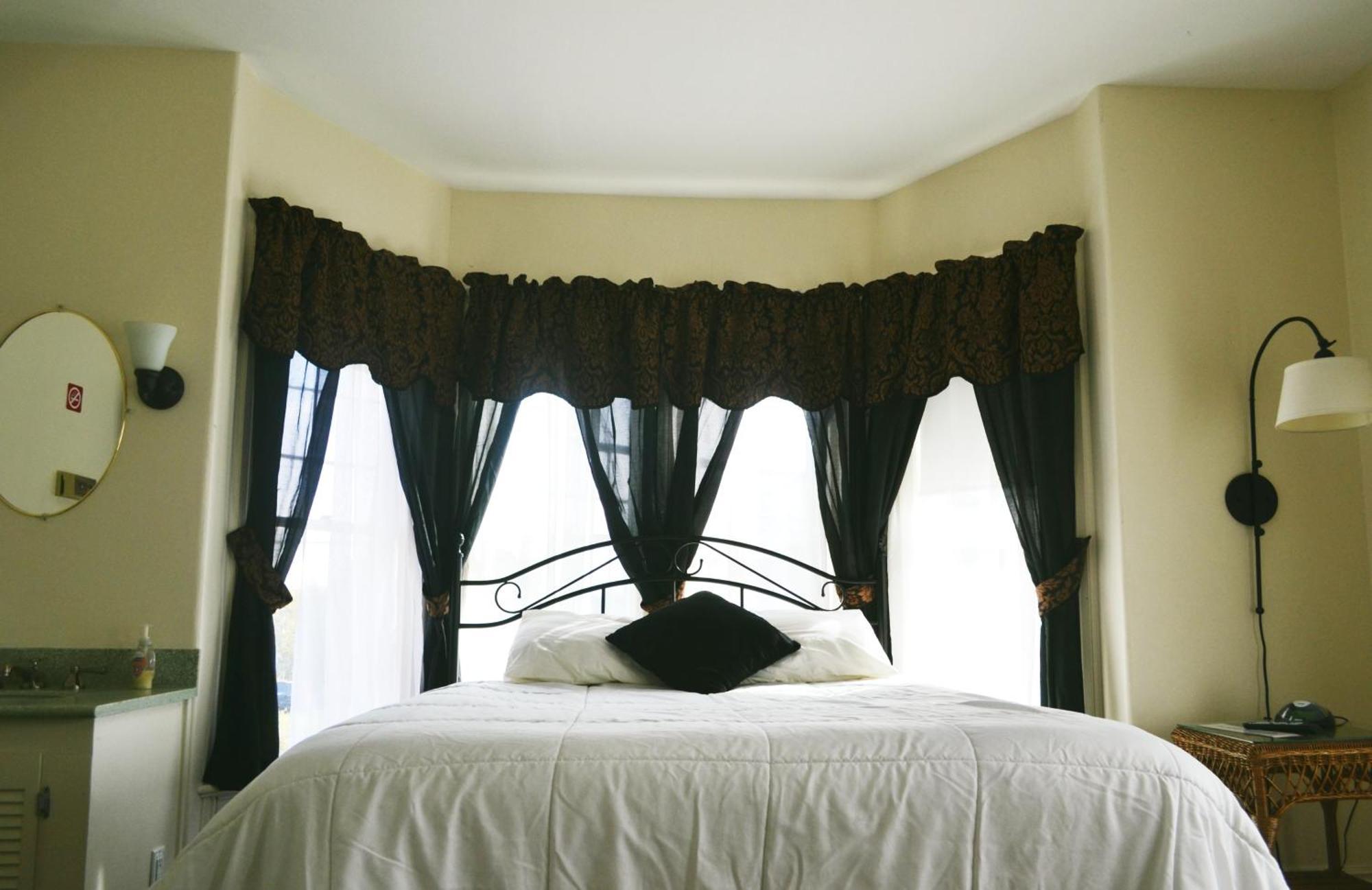 The Whitetail And Suites- Lincoln